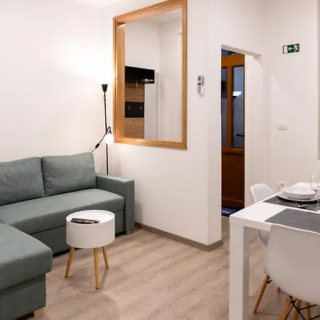 Oliver Street - 50m From Center * Vipava