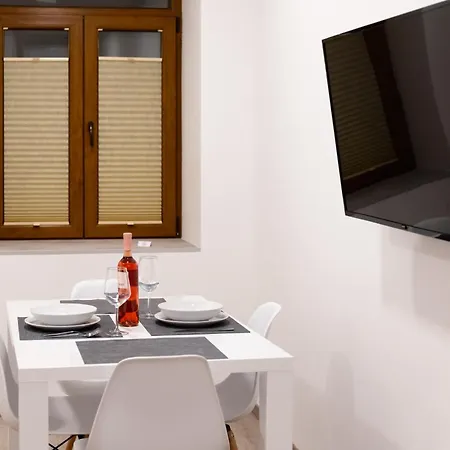 Oliver Street - 50m From Center * Vipava