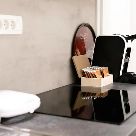 Oliver Street - 50m From Center