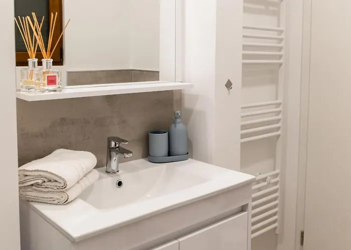 Daire Oliver Street - 50m From Center