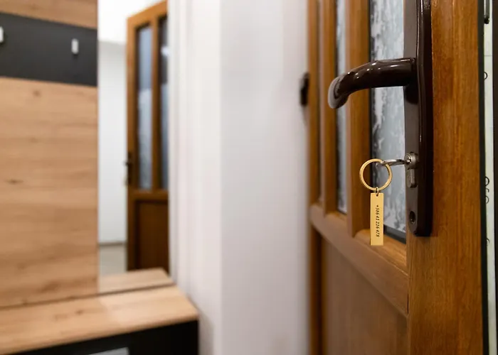 Oliver Street - 50m From Center Daire *